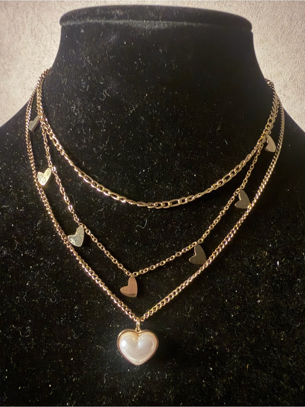 Layered Gold Heart Pendant Necklace with Pearl Accent